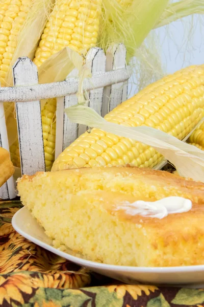 Fresh oven baked cornbread — Stock Photo, Image