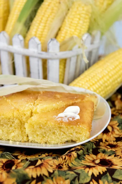 Fresh oven baked cornbread — Stock Photo, Image