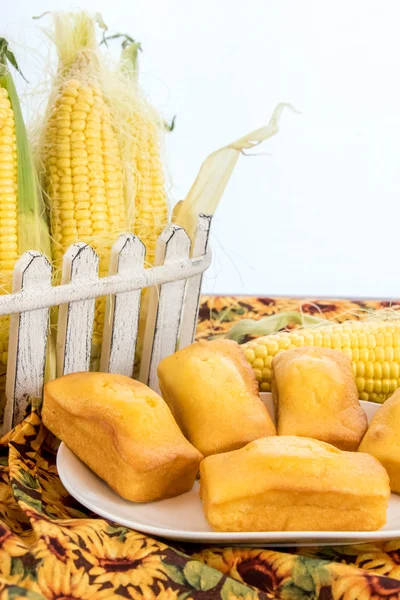 Fresh oven baked cornbread — Stock Photo, Image