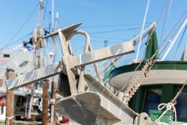 Kommerzielle Fischerboote an den Docks der Ocean Marina — Stockfoto