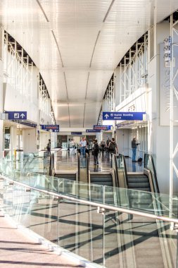 DFW airport - yolcu Skylink istasyonu 