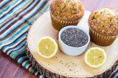 taze pişmiş limon haşhaş muffins