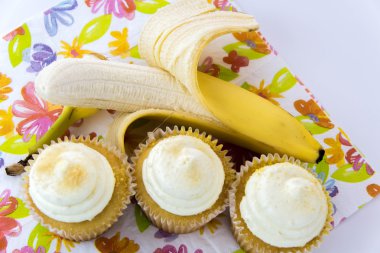 Sarı muz vs sarı kek