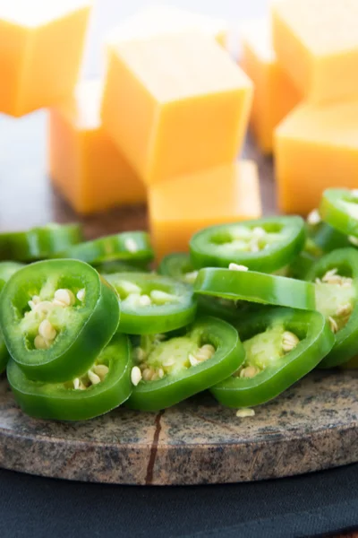 Roti panggang segar dari roti jalapeno cheddar — Stok Foto