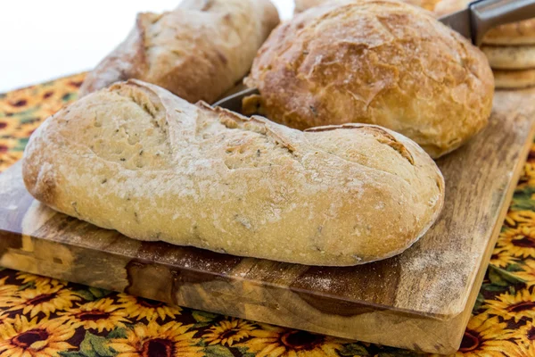 Taze pişmiş ekmek çeşitleri — Stok fotoğraf