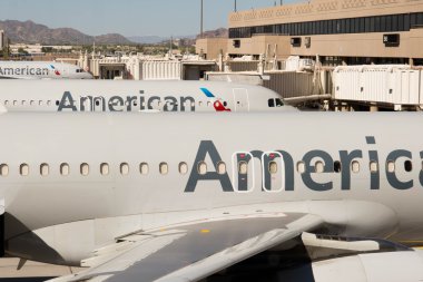PHX Havaalanı. American Airlines uçak rampa üzerinde