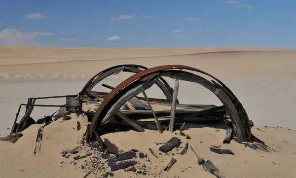 Uma Carroça Esquecida Enferrujar Deserto Namib Muito Tempo Depois Dos — Fotografia de Stock