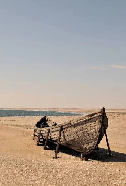 Ένα Αλιευτικό Σκάφος Στο Meob Bay Στην Ακτή Namib — Φωτογραφία Αρχείου