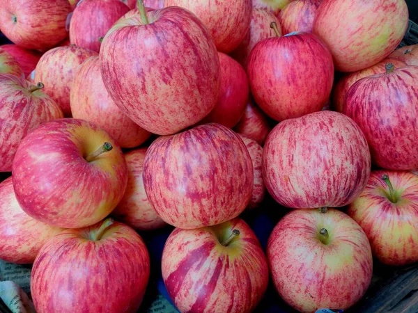 Panier Jute Rempli Pommes Hybrides Destinées Vente Sur Marché — Photo