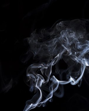 Siyah arka plan üzerinde duman izole