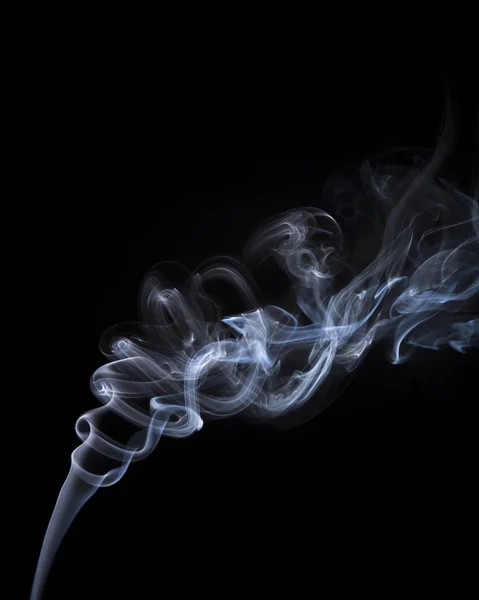 Siyah arka plan üzerinde duman izole — Stok fotoğraf