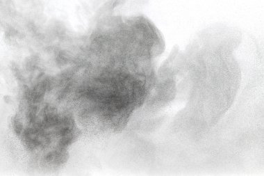 Beyaz arka plan karşı toz bulutu