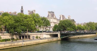 Paris, Fransa 'nın merkezindeki Seine setin güzel manzarası.