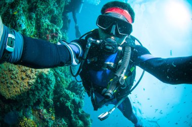 Tüplü dalış selfie bunaken sulawesi Endonezya sualtı fotoğraf