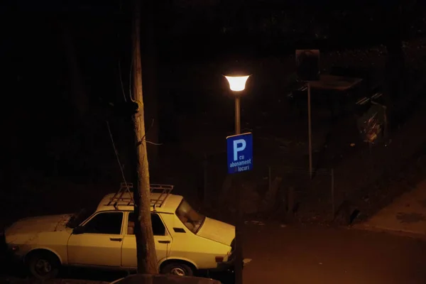 Estacionamento Durante Noite — Fotografia de Stock