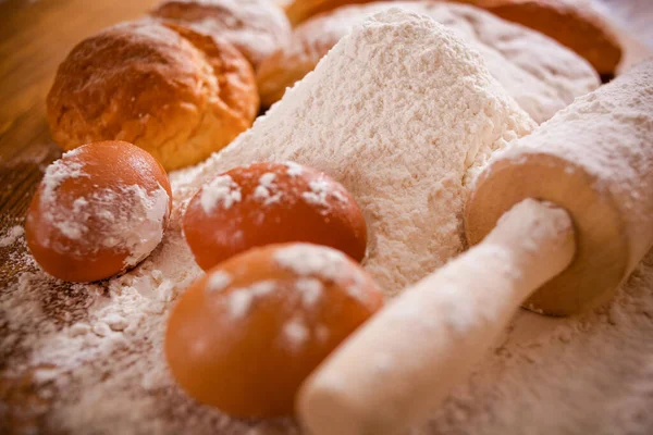 Mehl Und Brot Kochen — Stockfoto