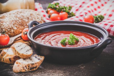 Domatesli domates çorbası, İspanyol mutfağı.