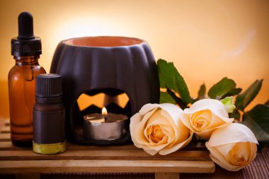 Aromaterapi, bitkisel ilaç ve damlatıcı.