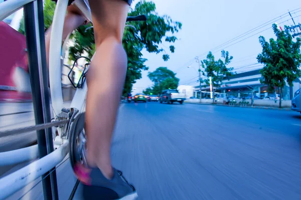 Man Bicycling Traffic — Stock Photo, Image