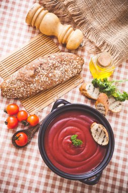 Domatesli domates çorbası, İspanyol mutfağı.