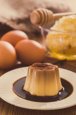 Karamelli krema, tatlı mutfağı.