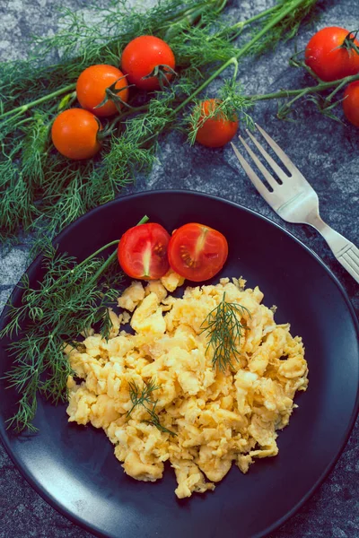 Omelete Ovo Delicioso Com Tomate — Fotografia de Stock