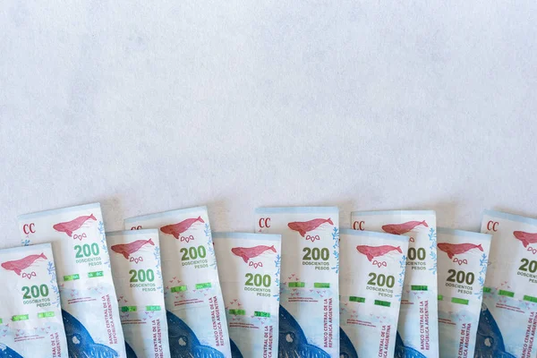 200 Pesos Argentinos Alineados Parte Inferior Imagen Con Fondo Blanco — Foto de Stock