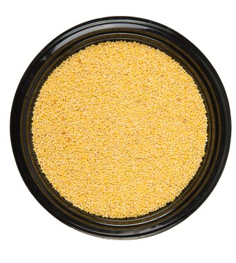 Darı siyah bir plastik tabak içinde