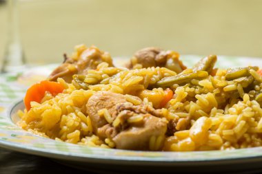 ve tavşan paella pirinç