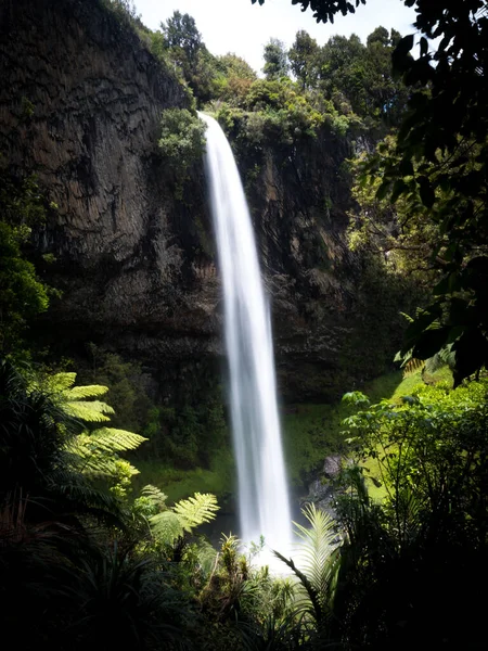 The magical Waireinga Bridal Veil Falls in Raglan area Waikato region — Stock Photo, Image