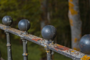 Sahte örgü çit şehir