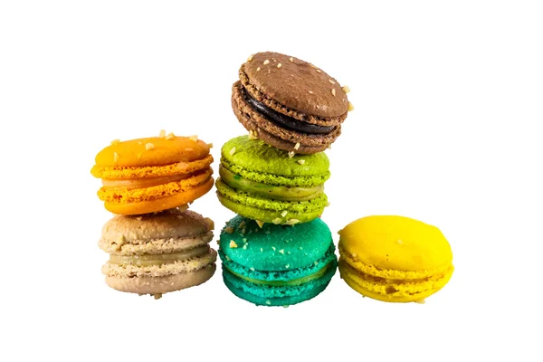 Macaroons coloridos no fundo branco — Fotografia de Stock