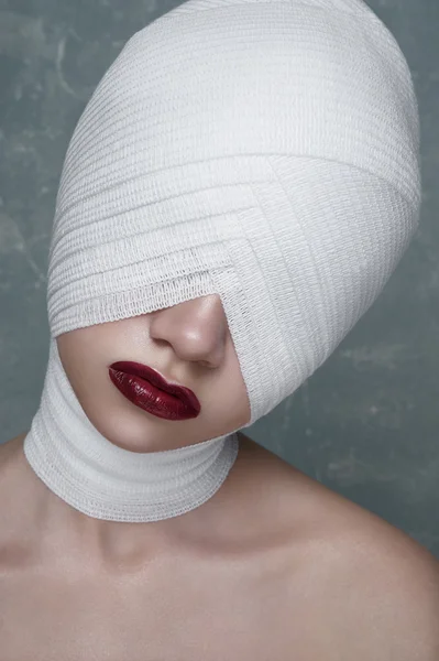 Patient with medical Bandage on her Eyes — Stock Photo, Image