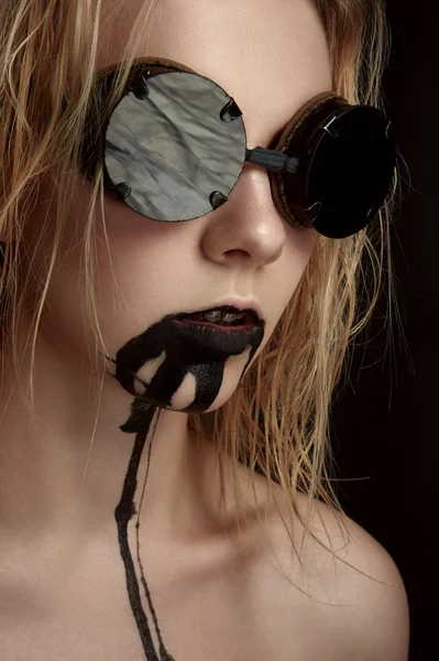 Beauty fashion Model with black Paint from Mouth — Stock Photo, Image