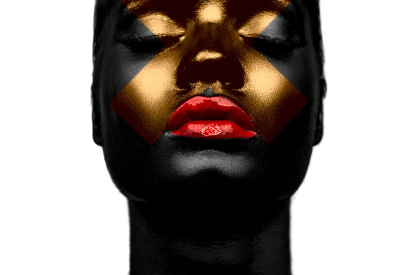 Zwarte meid met gouden kruis — Stockfoto