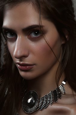 Yakın çekim moda portre binici büyük gözleri ve sonrası