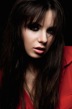 Dumanlı gözler güzellik modeliyle