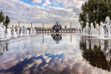 Zhilmassiv Solnechny, Günbatımı, Dnipro şehri, Ukrayna 