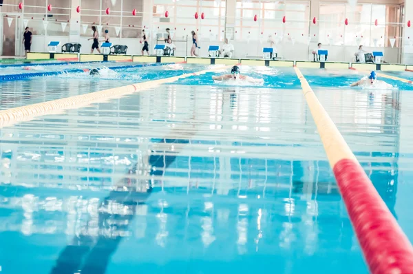 Dauerwellen-Bezirksmeisterschaft Schwimmen — Stockfoto