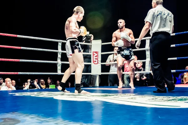 Lotta per la cintura di campionato d'Europa kick-boxing — Foto Stock