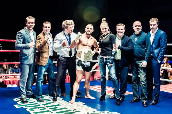 Lutte pour la ceinture de championnat d'Europe kick-boxing — Photo