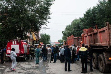 Bir bina yıkımdan rapor.