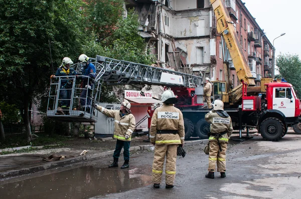 Rapporto sulla distruzione di un edificio . — Foto Stock