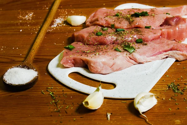 Raw meat prepared for cooking — Stock Photo, Image
