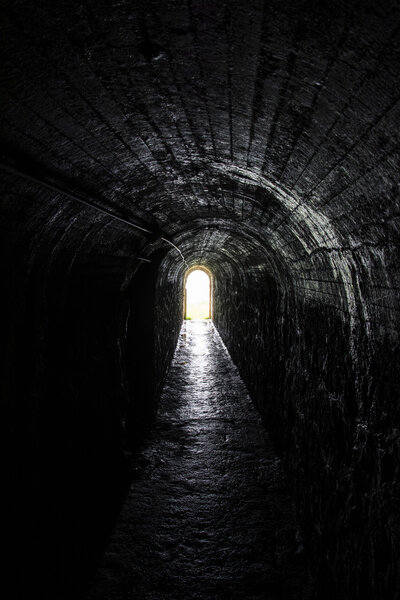 Выход из галереи
