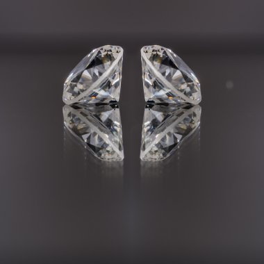 Elmas gri arka plan üzerinde