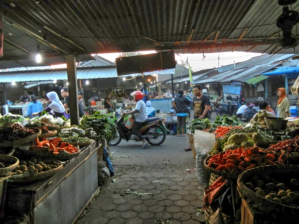 Mercado de Giwangan Jogyakarta Imagens De Bancos De Imagens