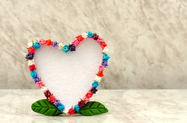 Heart Shaped Card Frame Hearts Marble Table — Foto de Stock