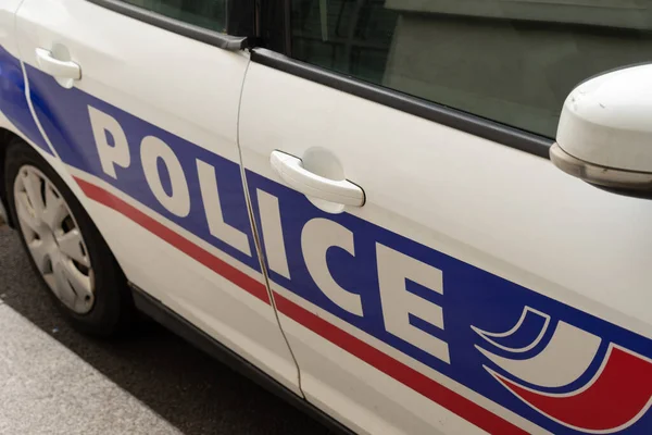 Поліцейський Написаний Стороні Патрульної Машини Національної Поліції Франції — стокове фото
