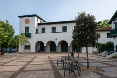 Anglet, Fransa 'nın belediye binasının dış görünüşü